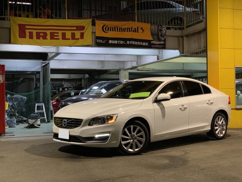 H26y Volvo S60 T5 SE ご納車